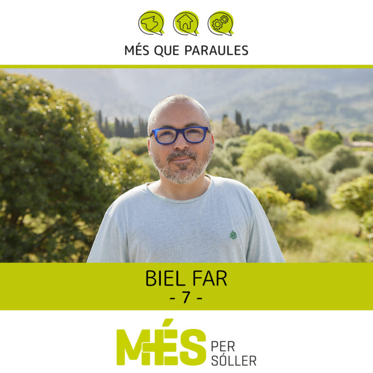 Fa 9 anys que visc a Sóller i m'encanta la vida que té de poble, però, sense perdre el meu accent, la è! El 2011 vaig ser el primer regidor republicà d'Alaró. Sempre he estat involucrat en l'associacionisme cultural, de la joventut i la infància, fet que m'ha portat a estudiar educació primària. Som un enamorat de la música i el teatre, però sobretot de l humor!